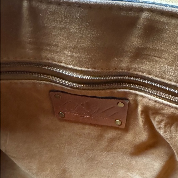 Patricia Nash Tan Leather Rosolini Floral Tooled Buckle Crossbody Saddle Bag - Picture 4 of 10